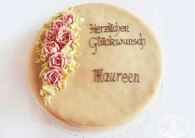 Geburtstagstorte_Marzipan_Buttercreme